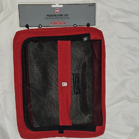 Victorinox Other - Victorinox Swiss Army Packing Cube